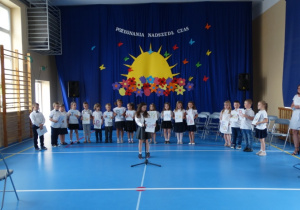 Przedszkolaki podczas występu