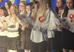 Uczniowie podczas uroczystości