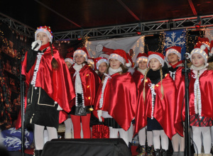 Występ naszych uczniów na Tomaszowskim Jarmarku Bożonarodzeniowym