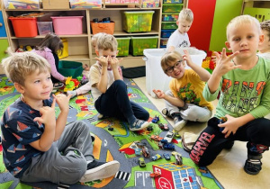 Dzieci podczas zabawy