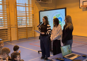 Uczniowie podczas spotkania