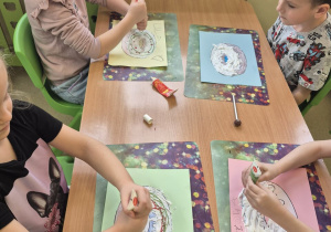 Dzieci podczas pracy