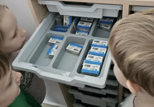 Dzieci podczas zajęć