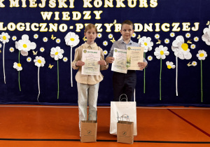 Uczniowie po zakończeniu konkursu