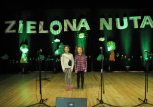 Uczennice SP 12 - Laureatki Festiwalu „Zielona Nuta”