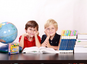 Jak zorganizować dzieciom i młodzieży warunki do nauki w domu?